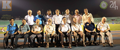 Hào hứng trận Huỳnh Đức so tài Kiatisak - 13