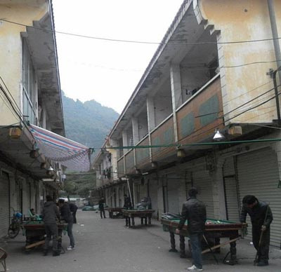 "Chợ gái Việt" ở Pò Trài - 1