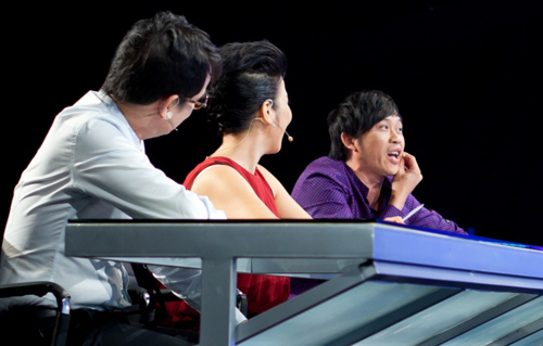 Kyo York nhái Lady Gaga nửa Tây, nửa ta - 13