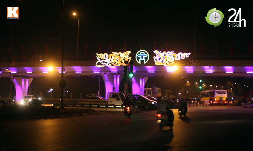 Hà Nội rực rỡ đèn hoa chào xuân Quý Tỵ - 6