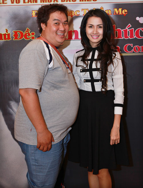 Trò cưng Mr Đàm tích cực đi từ thiện - 11