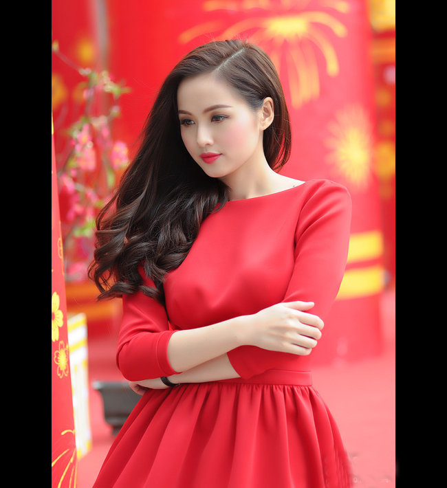 Tâm Tít: Gợi cảm để trưởng thành 

Vẻ đẹp trong sáng của hot girl Tâm Tít
Hot girl Việt làm cô dâu quyến rũ
Midu tinh nghịch với tóc ngắn