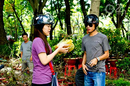 Hoa tết đổ bộ vào TP.HCM - 11