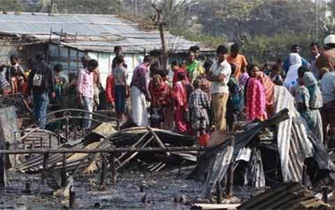 Bangladesh: Cháy hơn 500 nhà tại khu ổ chuột - 1