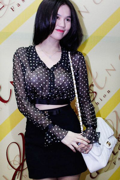 8 "con nghiện" váy bó của showbiz Việt - 5