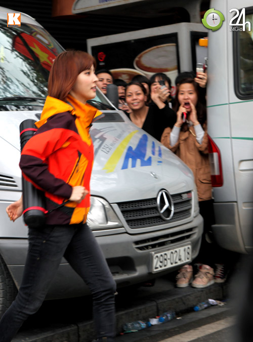 Fan Việt "cào xé, nắm tóc" sao Hàn - 5