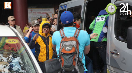 Fan Việt "cào xé, nắm tóc" sao Hàn - 12