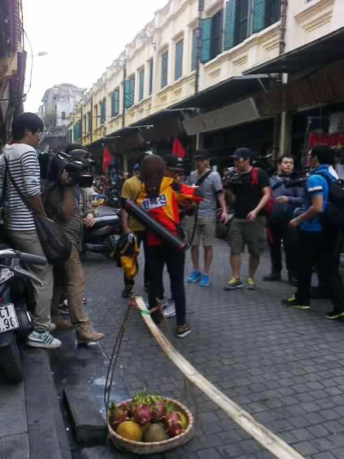 Fan Việt "cào xé, nắm tóc" sao Hàn - 7