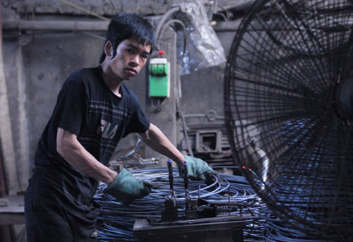 Đề xuất xử phạt dùng điện ít hơn đăng ký - 1