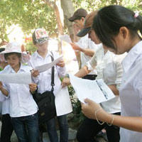 Giáo dục - du học - Hút thí sinh, các trường đua nhau ưu đãi