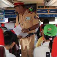 Tin tức trong ngày - Giá vé xe khách ngày Tết tăng vô tội vạ