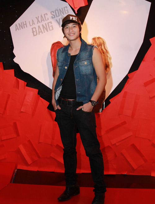 Trí Nguyễn thân mật với bạn gái tin đồn - 12