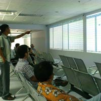 Tài chính - Bất động sản - Tiền lại 'ập' vào chứng khoán
