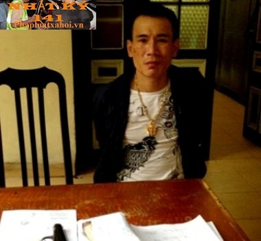 NK141: Cận cảnh 50.000 USD và khẩu súng K59 - 3