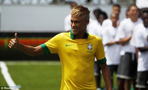 Neymar: Tuyển Anh là đội bóng một người - 1