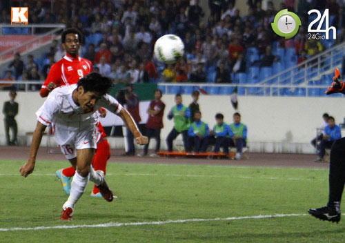 Việt Nam thua UAE: "Tướng" Phúc vẫn cười - 9