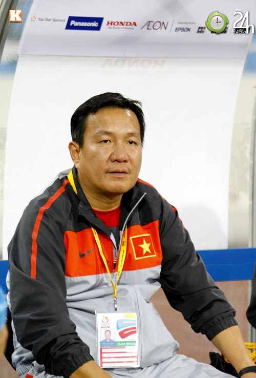 Việt Nam thua UAE: "Tướng" Phúc vẫn cười - 2