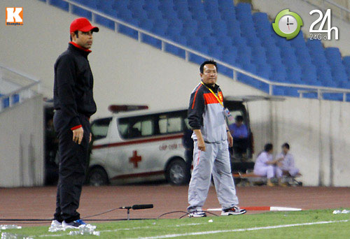 Việt Nam thua UAE: "Tướng" Phúc vẫn cười - 8