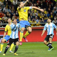 Bóng đá - Thụy Điển - Argentina: Tiếc cho Messi