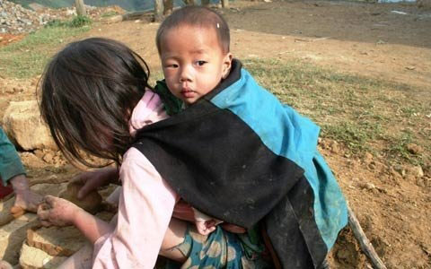 Đến nơi "giỏi đẻ, dốt học" - 3