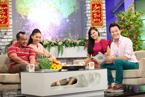 "Hotboy và thằng Cười" quấn quýt bên nhau - 8