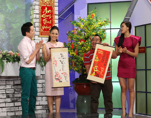 "Hotboy và thằng Cười" quấn quýt bên nhau - 11