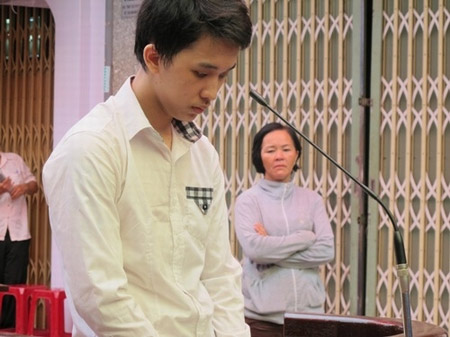 Chân tướng những "tú ông" khét tiếng - 2