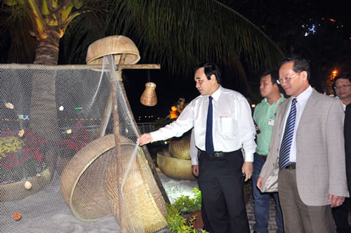 Đà Nẵng: Rực rỡ Đường hoa xuân Bạch Đằng - 3