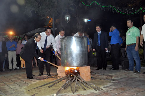 Đà Nẵng: Rực rỡ Đường hoa xuân Bạch Đằng - 5