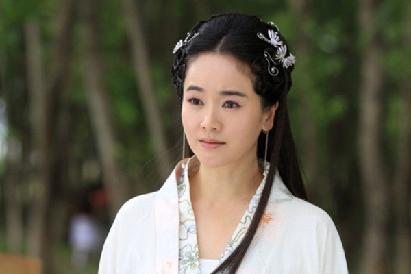 "Mỹ nữ xà tinh" đẹp nhất màn ảnh - 7