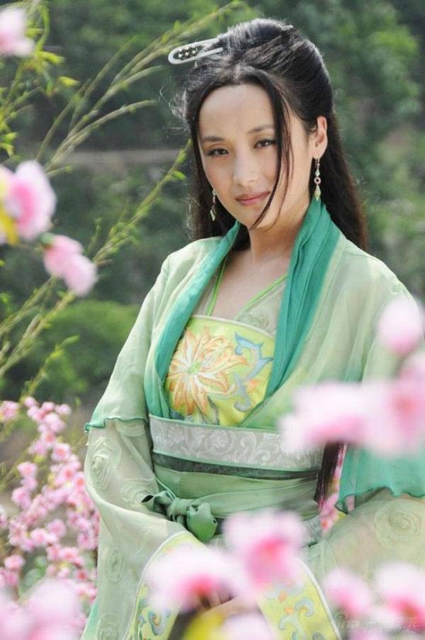 "Mỹ nữ xà tinh" đẹp nhất màn ảnh - 9