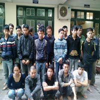 Pháp luật - HN: Bắt tại trận 22 con bạc đang sát phạt