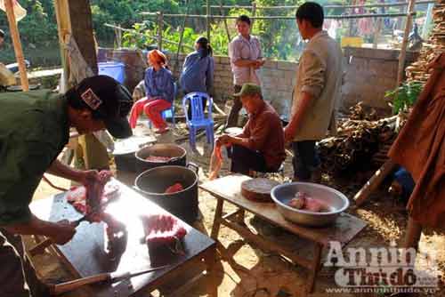 Tết “đụng” ở Phiêng Luông - 2