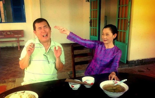 Cụ tổ hiển linh: Tiếng cười thâm thúy - 4