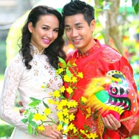 Ca nhạc - MTV - Nguyên Khang, Ngọc Diễm xuống phố đón xuân