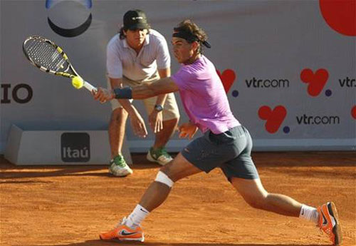 Nadal thẳng tiến vào bán kết VTR Open - 1