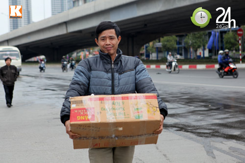 Những người cuối cùng về quê ăn tết - 12