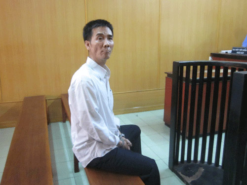 Bị cáo "tấu hài" trước vành móng ngựa - 2