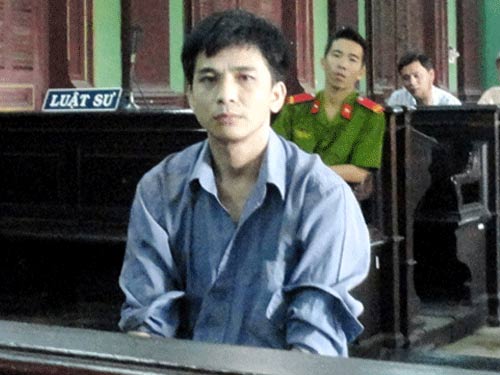 Bị cáo "tấu hài" trước vành móng ngựa - 5