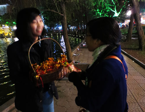 Đêm giao thừa, hồi hộp từng giây - 3