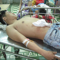 Pháp luật - Bị đâm trọng thương vào mùng 1 Tết