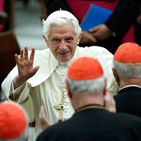Tin tức trong ngày - Giáo hoàng Benedict XVI thôi chức