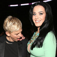 Xu hướng thời trang - Katy Perry và vòng 1 "náo loạn" Grammy