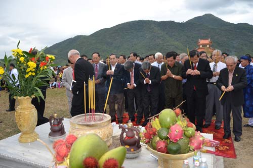 Tưng bừng lễ hội Đống Đa - 4