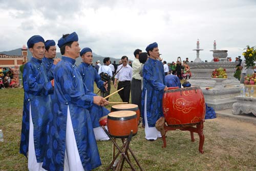 Tưng bừng lễ hội Đống Đa - 3