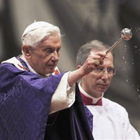 Tin tức trong ngày - Giáo hoàng cử hành "thánh lễ cuối cùng"