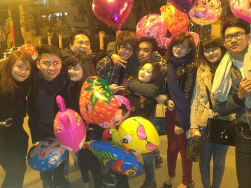 Loạt ảnh nóng sao Việt ăn Tết - 18