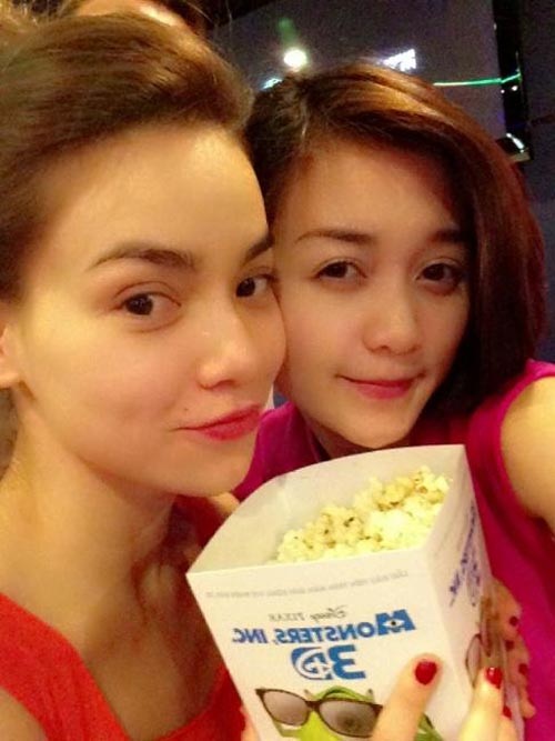 Loạt ảnh nóng sao Việt ăn Tết - 12