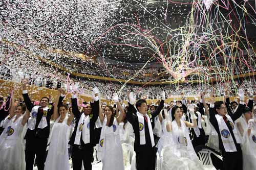 Hàn Quốc: Đám cưới tập thể của 3.500 cặp đôi - 1
