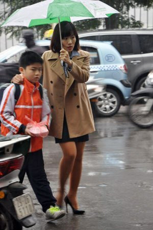 Học sinh uể oải đến trường sau tết - 10